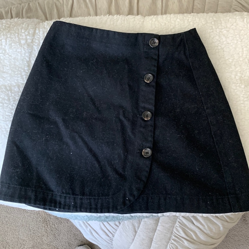 Urban outfitters overlap button skirt size S (2)